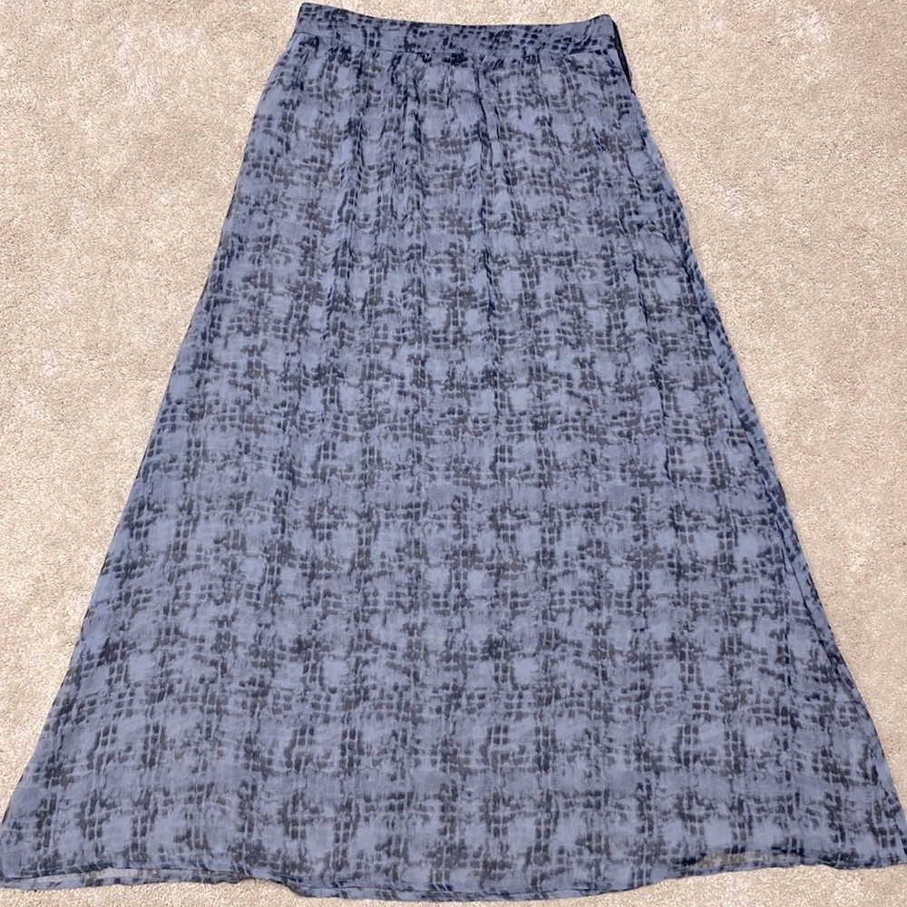 Boutique Forever 21 See-Through Long Skirt size Medium